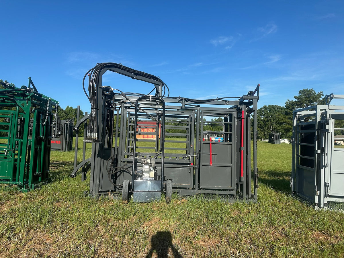 6.5 hp Honda gas power unit on cart with Bull XL