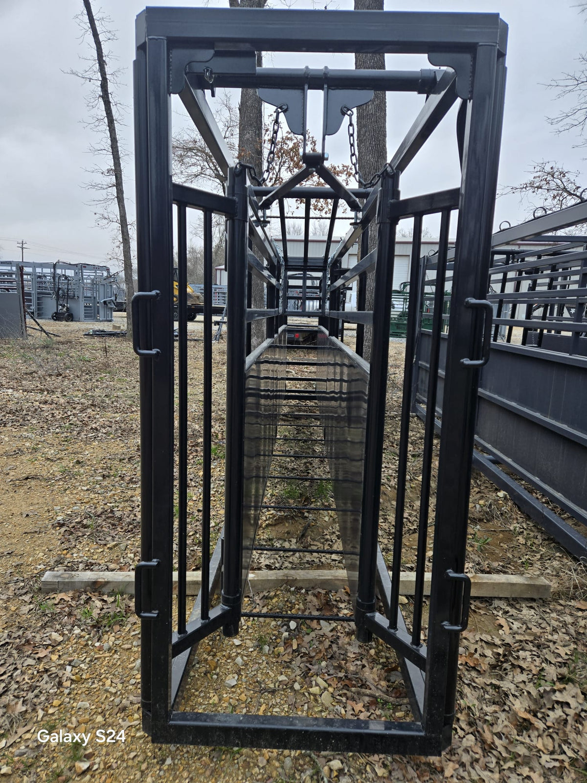 Stationary Adjustable Alley