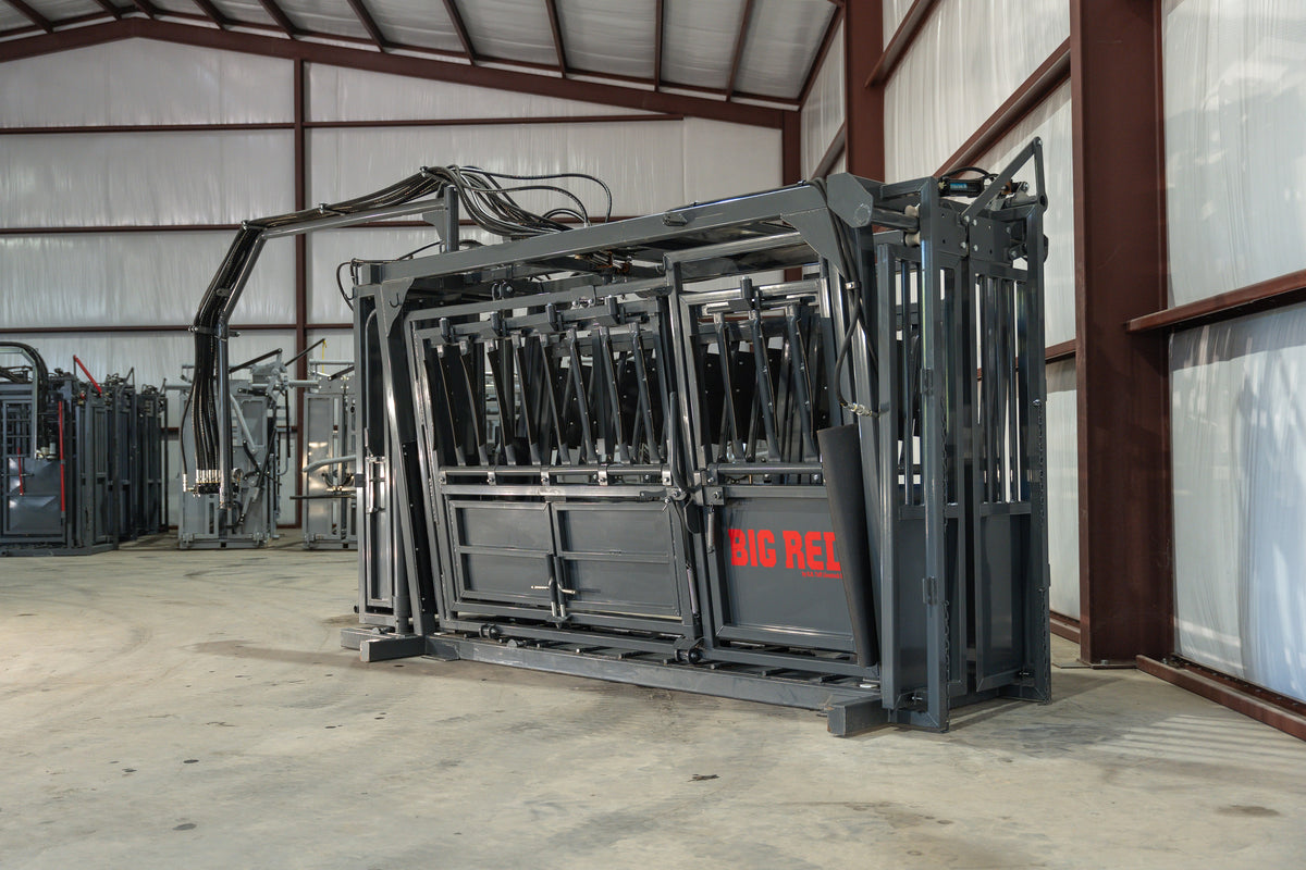 Big Red XL cattle chute
